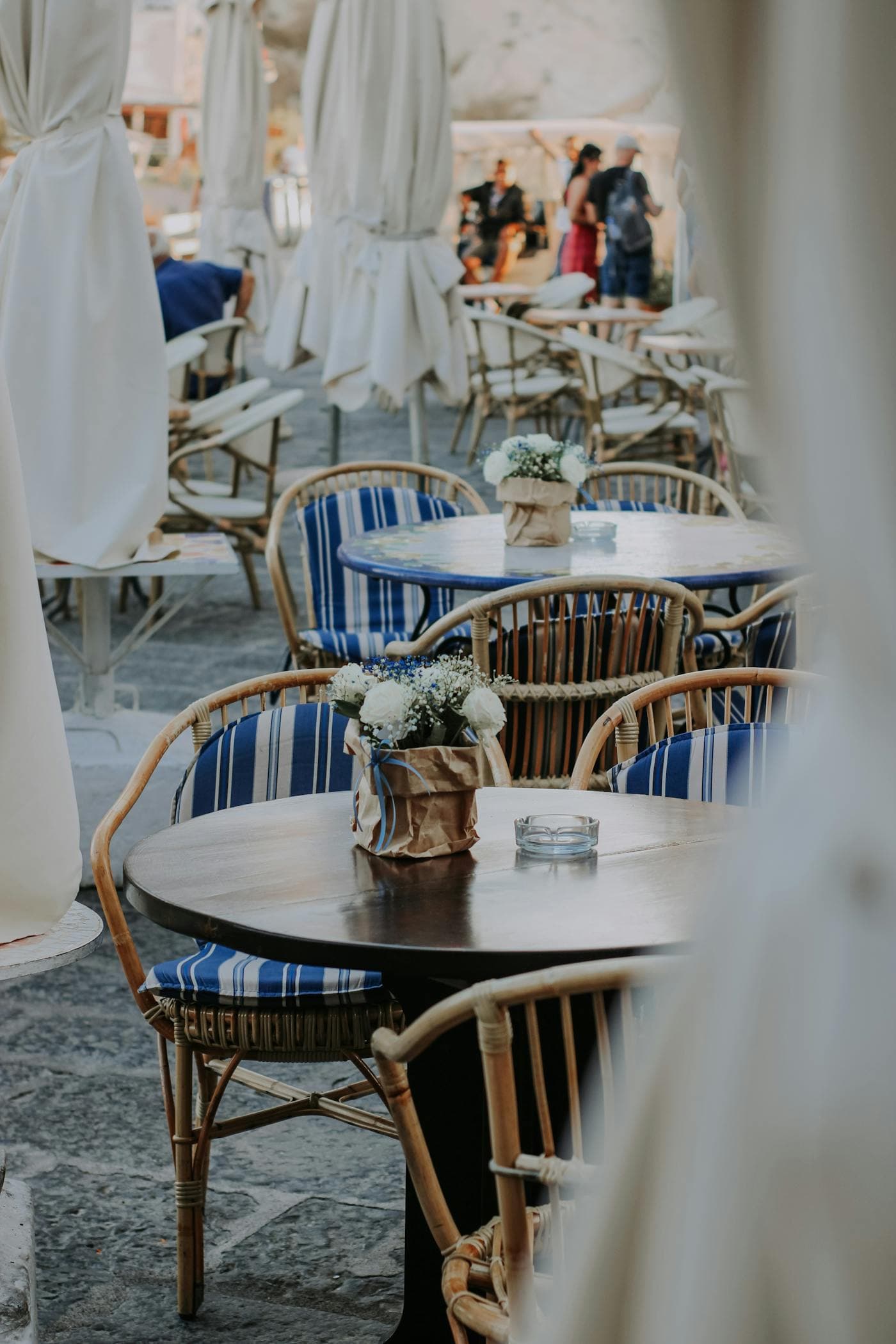 Terrasse mit Sonnenlicht
